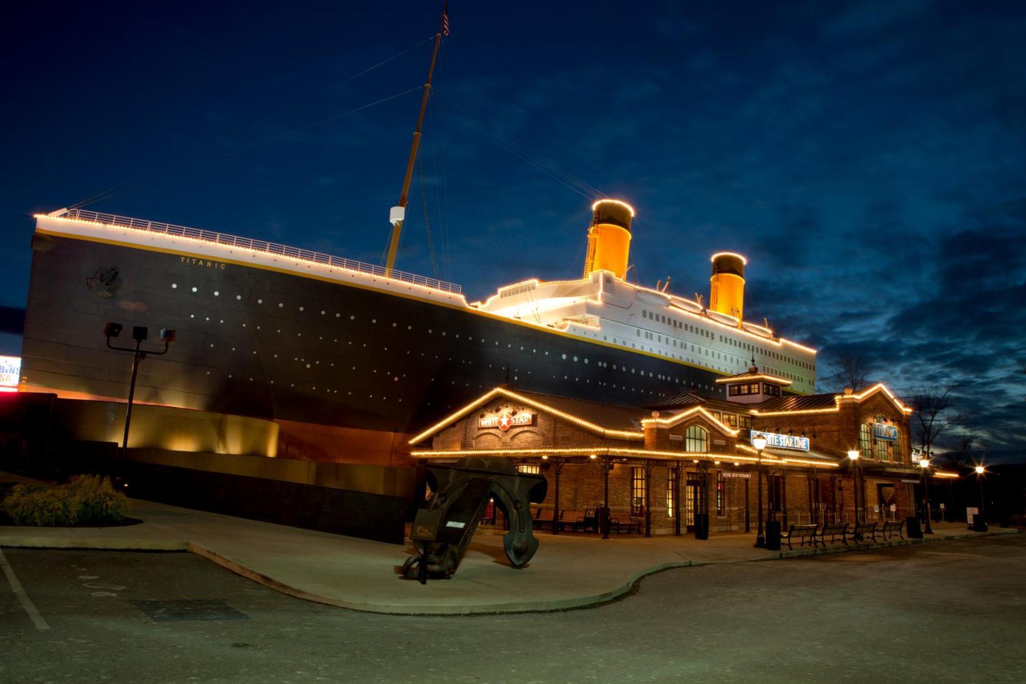 A Great Escape - Get 1089 Of Free Area Attraction Tickets For Each Paid Day, Dollywood And More! Pigeon Forge Oda fotoğraf